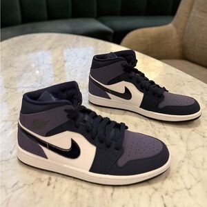 NIKE JORDAN 1 Mid Obsidian Sanded Purple (2020)
